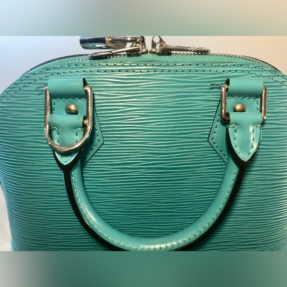 100% Authentic Louis Vuitton Alma BB - Picture 5 of 14